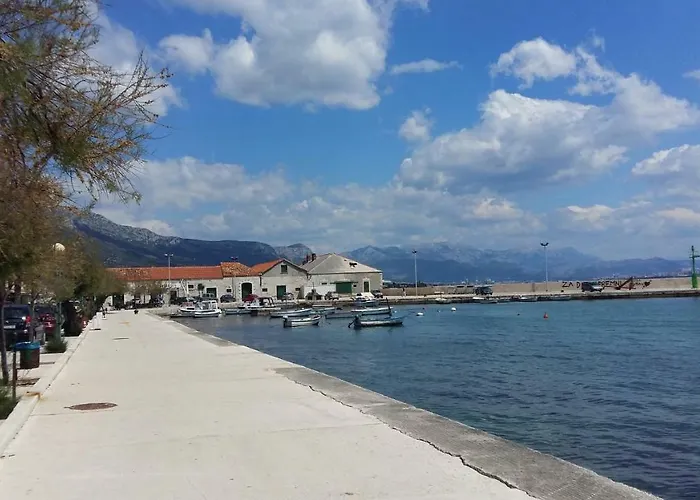 Lola 아파트 Kaštela